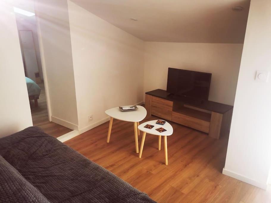 Saint-Martin-de-Brômes Appartement Avec Terrasse מראה חיצוני תמונה